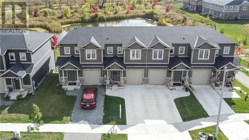 21 Lamb Cres, Thorold, ON, L2V0G8 | Card Image