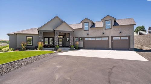 1506 N Bermuda Rd, Kennewick, WA, 99338-8387 | Card Image