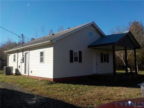 225 Friend Rd, Blackstone, VA, 23824-4215 | Card Image