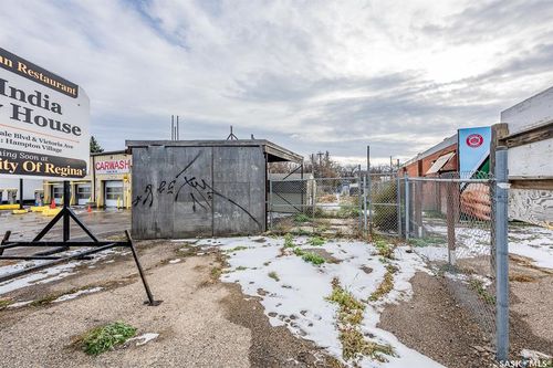 3423 Saskatchewan Dr, Regina, SK, S4T1H7 | Card Image