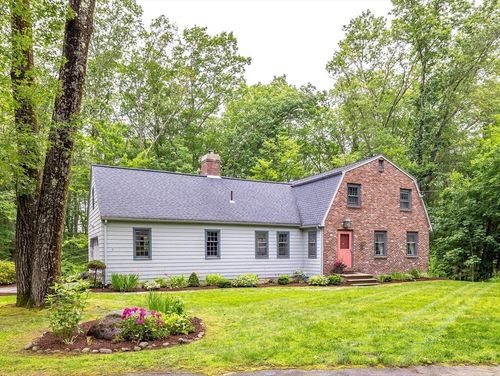 9 Horseshoe Rd, Chelmsford, MA, 01824-1011 | Card Image