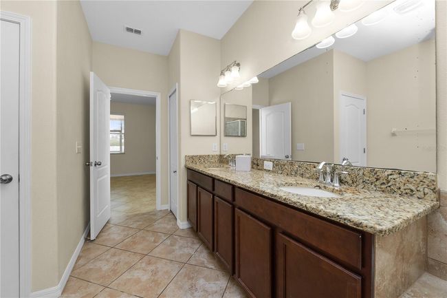 Primary Room Bathroom | Image 12