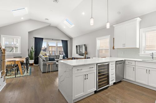 2-425 New York Ave, Jersey City, NJ, 07307-1001 | Card Image