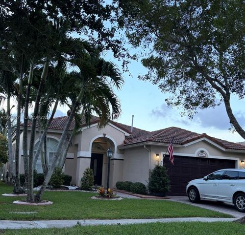 1853 Nw 130th Ave, Pembroke Pines, FL, 33028-2590 | Card Image
