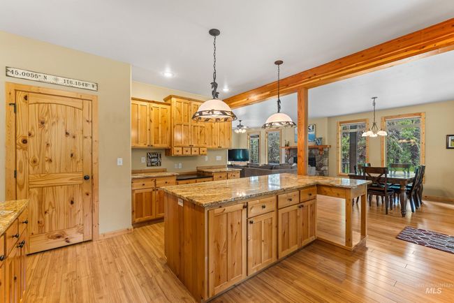 14199 Franklin Rd, House other with 3 bedrooms, 4 bathrooms and 2 parking in McCall ID | Image 11