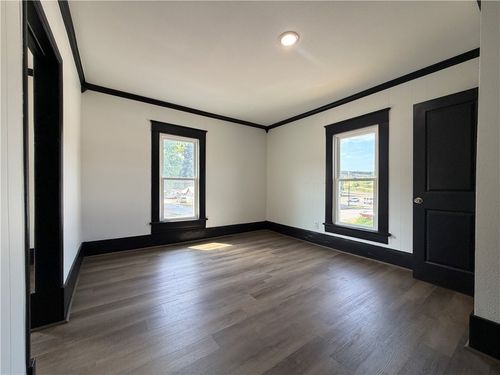 5-401 E Twin Springs St, Siloam Springs, AR, 72761-3259 | Card Image