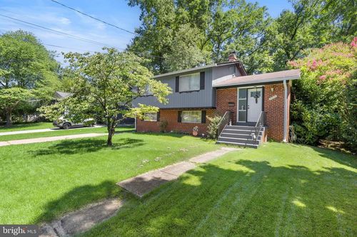 7519 Sweetbriar Dr, COLLEGE PARK, MD, 20740-3029 | Card Image