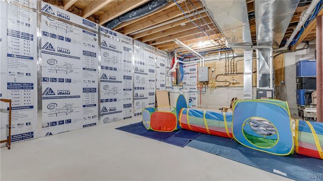 Basement | Image 59