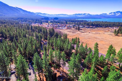 233 Clubhouse Cir, Stateline, NV, 89449-9838 | Card Image