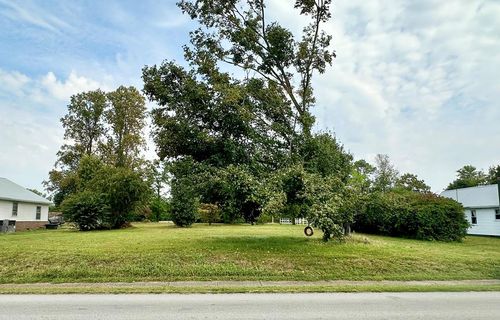 489 S Main St, Pembroke, KY, 42266-9779 | Card Image