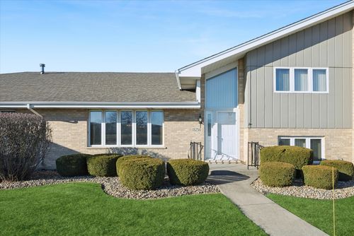 220-18230 Tennessee Ln, Orland Park, IL, 60467-8960 | Card Image