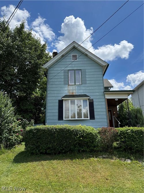 814 Riverview St, East Liverpool, OH, 43920-3373 | Card Image