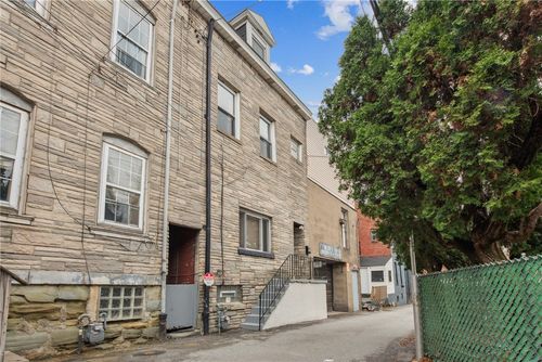 4106 Garden Way, Pittsburgh, PA, 15201-1105 | Card Image