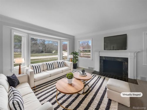 1363 Edgewood Blvd, Berkley, MI, 48072-2131 | Card Image