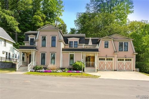 28 South St, Lily Dale, NY, 14752-9703 | Card Image