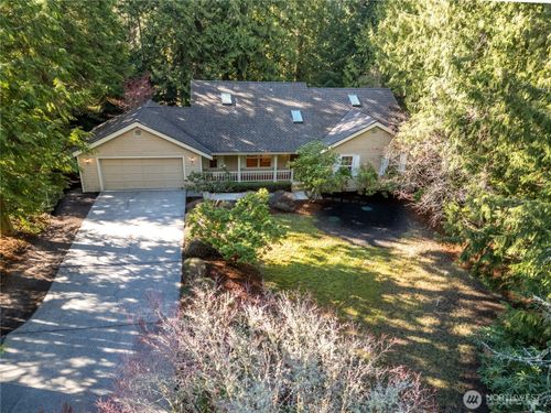 425 Baycliff Dr, Port Townsend, WA, 98368-9513 | Card Image