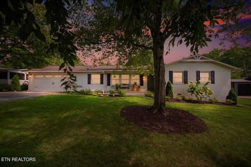 8704 Cranwood Dr, Knoxville, TN, 37923-5508 | Card Image