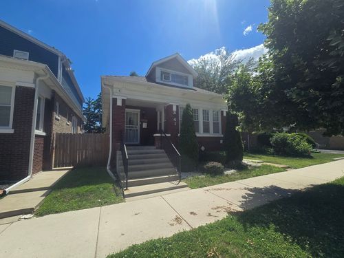 8041 S Dorchester Ave, Chicago, IL, 60619-3434 | Card Image