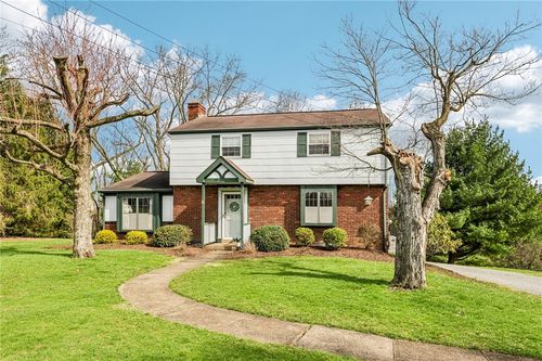 5404 Peach Dr, Gibsonia, PA, 15044-9542 | Card Image