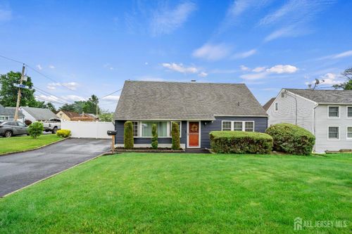 6 Linda Ave, Colonia, NJ, 07067-1327 | Card Image