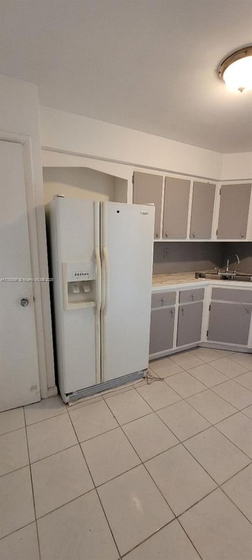 apt-205-1450 Ne 191st St, Miami, FL, 33179-4001 | Card Image