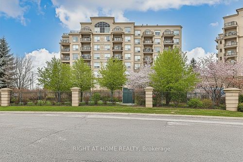 305-8 Maison Parc Crt, Thornhill, ON, L4J9K5 | Card Image