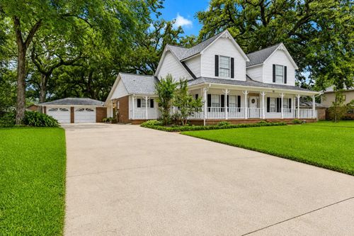 108 Fir Dr, Lake Jackson, TX, 77566-4626 | Card Image