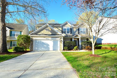 9815 Steed Ct, Charlotte, NC, 28269-0456 | Card Image