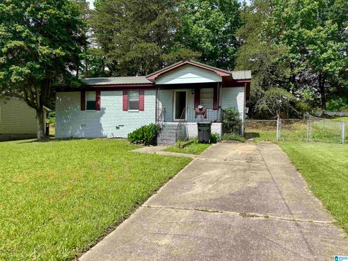 678 Cummins Ave, HUEYTOWN, AL, 35023-1210 | Card Image