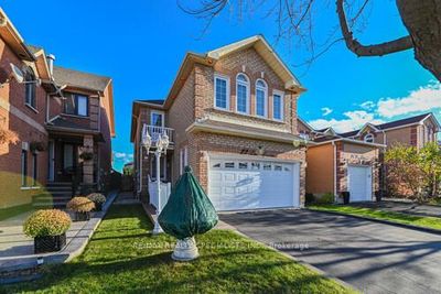 22 Lent Cres, House other with 4 bedrooms, 5 bathrooms and 6 parking in Brampton ON | Image 2