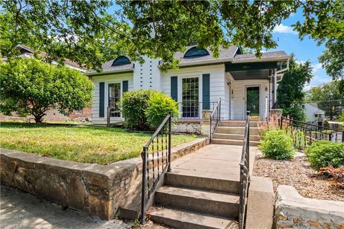 2805 Ne Bon Air Ave, Winston-Salem, NC, 27105-4308 | Card Image
