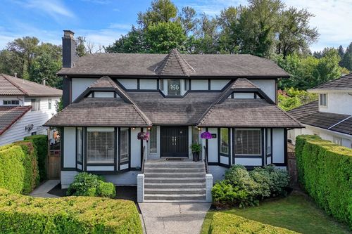496 Glenbrook Dr, New Westminster, BC, V3L5K1 | Card Image