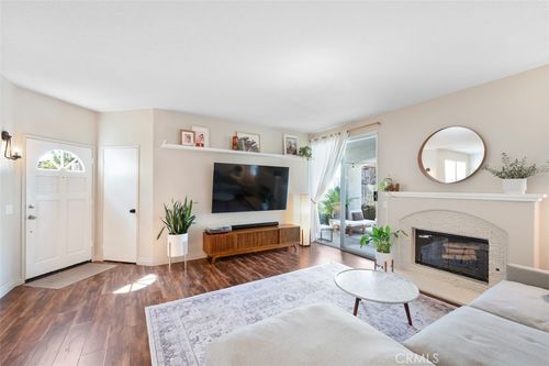 82 Cloudcrest, Aliso Viejo, CA, 92656-1326 | Card Image