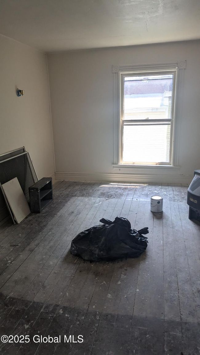295 N Main St, Home with 6 bedrooms, 2 bathrooms and 2 parking in Gloversville NY | Image 10