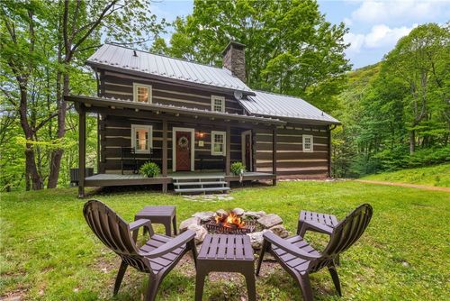 410 Loves Knob Rd, Sugar Grove, NC, 28679-9527 | Card Image