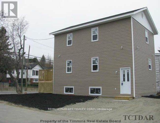 187 Lang St, House other with 3 bedrooms, 2 bathrooms and 2 parking in Cobalt ON | Image 14
