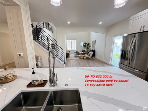 7038 W 8090 S, West Jordan, UT, 84081-5096 | Card Image