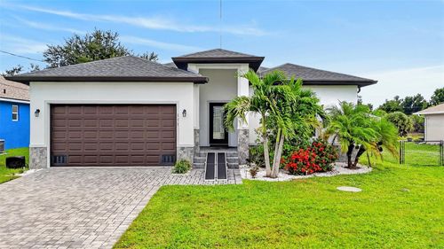 117 Thelma Dr, Rotonda West, FL, 33947-3818 | Card Image