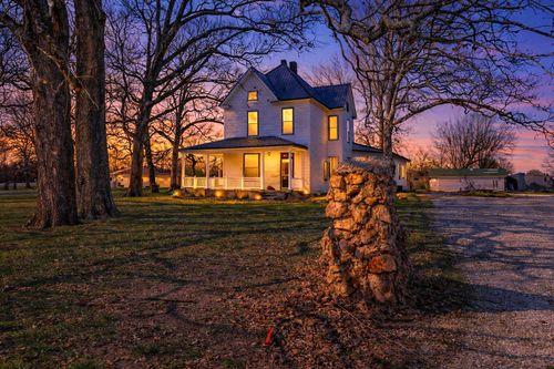 801 Linzee Blvd, Pierce City, MO, 65723-1317 | Card Image