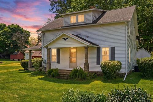 8040 Thayer Rd, Mount Vernon, OH, 43050-9813 | Card Image