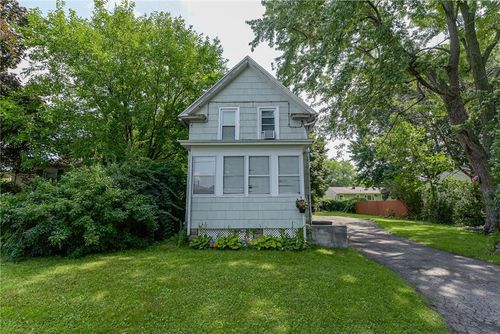 140 Taft Ave, Irondequoit, NY, 14609-1112 | Card Image