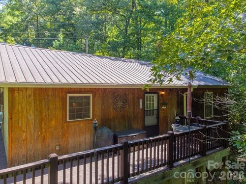 116 Keepsake Ln, Whittier, NC, 28789-7017 | Card Image
