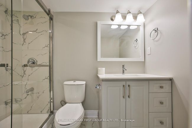 LOWER - 12 Feeder St, House other with 2 bedrooms, 1 bathrooms and 1 parking in Brampton ON | Image 9