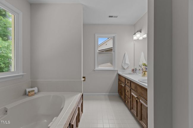 31-web-or-mls-2N6A3557 | Image 21