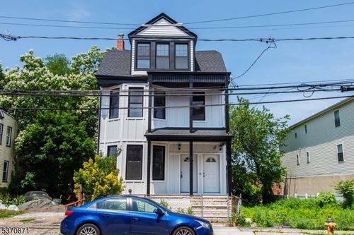 181 S 11th St, Newark, NJ, 07107-1409 | Card Image