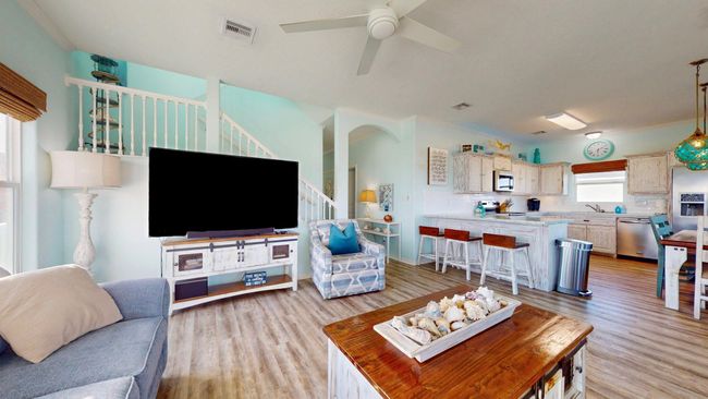 1822 Redfish Ln, House other with 5 bedrooms, 3 bathrooms and 2 parking in Crystal Beach TX | Image 7