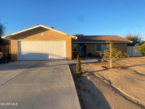 8373 Ironwood Ave, California City, CA, 93505-3204 | Card Image