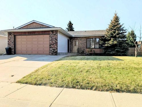 509 13 Avenue Se, Slave Lake, AB, T0G2A3 | Card Image