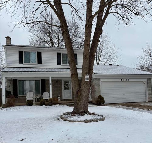 50172 Stonecrest Ct, Chesterfield, MI, 48047-1933 | Card Image