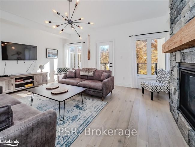 51 Rockmount Cres, House attached with 3 bedrooms, 3 bathrooms and 2 parking in Gravenhurst ON | Image 8